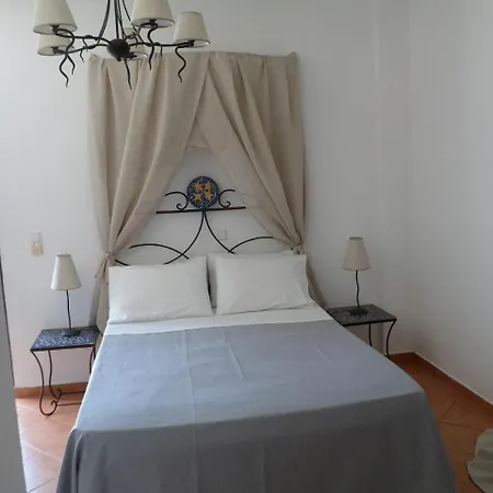 Sarakiniko View דירה *